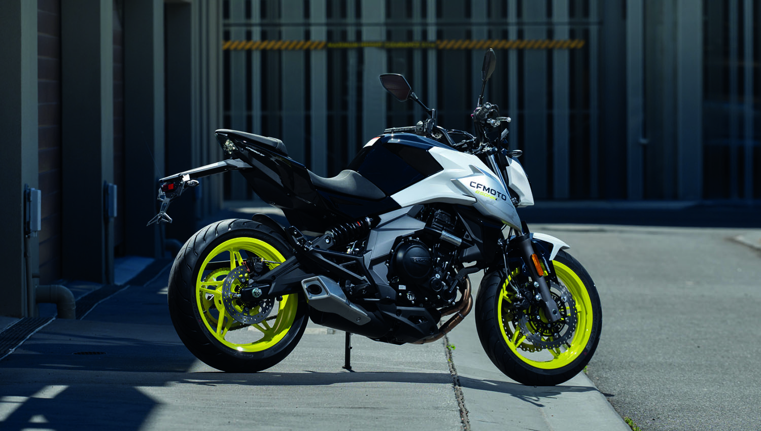 CF MOTO 650 NK E5